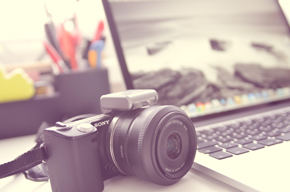 Sony RX10V最新情報！4K120p、ダブルBionz、AIチップで性能飛躍か