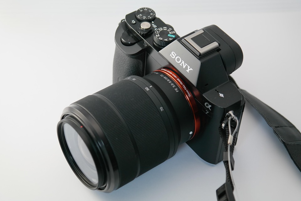 Sonyが一般向け中判カメラの導入を検討!CineDインタビューで衝撃発言