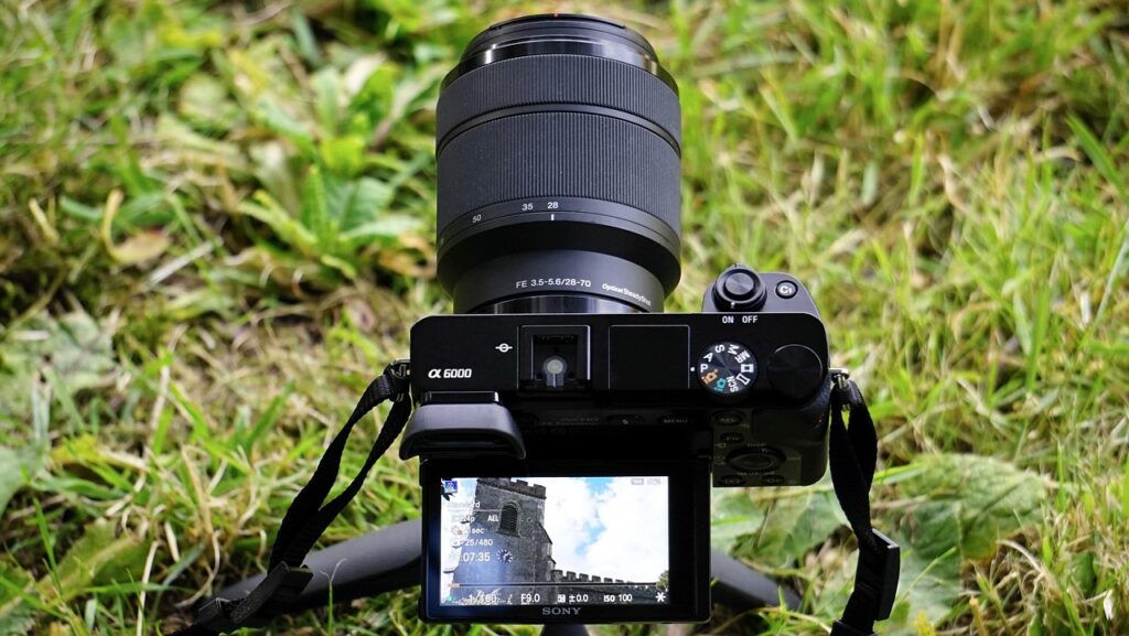 Sony FX5をインフルエンサーが即落下させ破損事例としては最初の報告になると報じられる