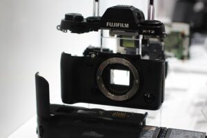 FUJIFILM「Fujikina」と「X Summit」の違いを解説　X-T6発表への期待をどう見るべきか