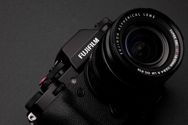 FUJIFILMのHDRこそ未来の切り札になるか すでに備わる技術と残された課題とは