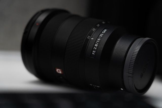 Sony 100-400mm F5.6-8.0 レンズ│ロンドン時間15時（日本時間：8月4日 23:00）にも発表か