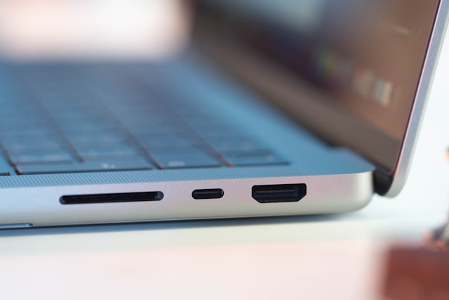 MacBook Pro買い替えで散財…電子部品価格の高騰を海外メディアが指摘